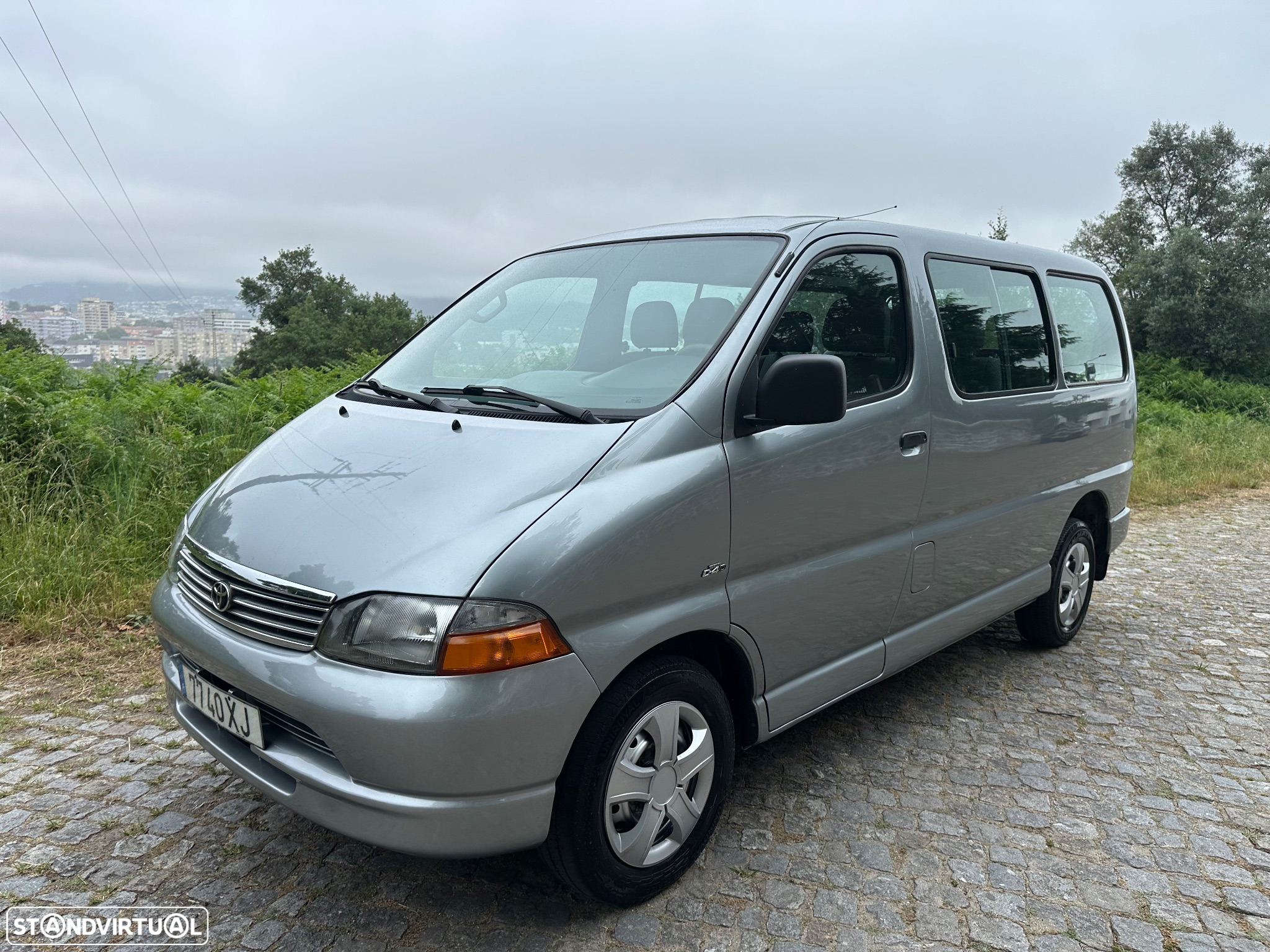 Toyota HiAce 2.5 D-4D 2.6T - 6