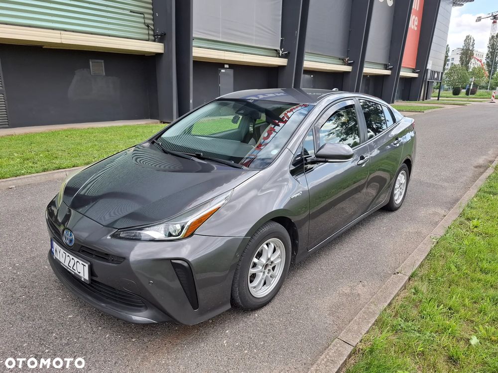 Toyota Prius Hybrid - 2