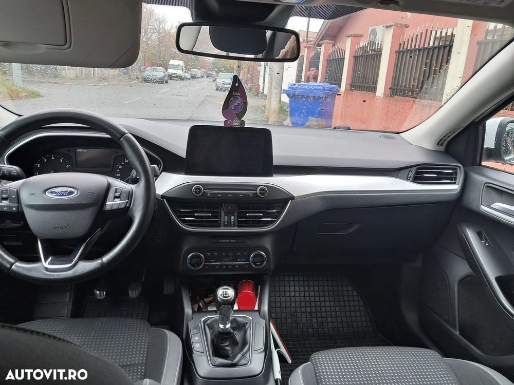 Ford Focus 1.0 EcoBoost Trend Edition - 8