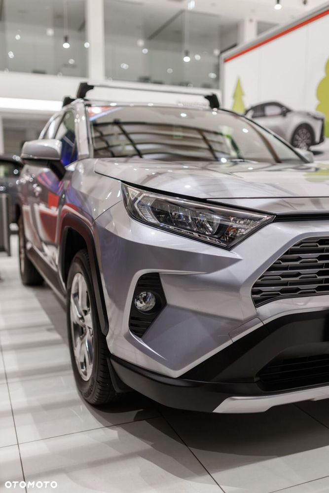 Toyota RAV4 2.0 Comfort 4x2 - 29