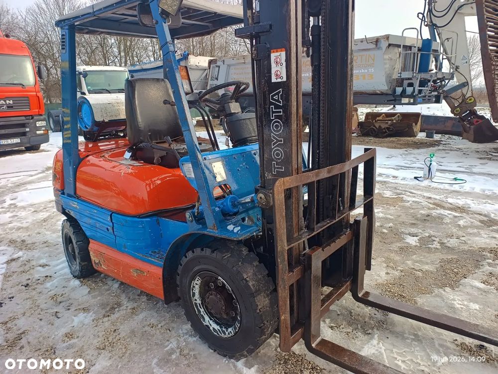 Toyota 6F9L25 - 1