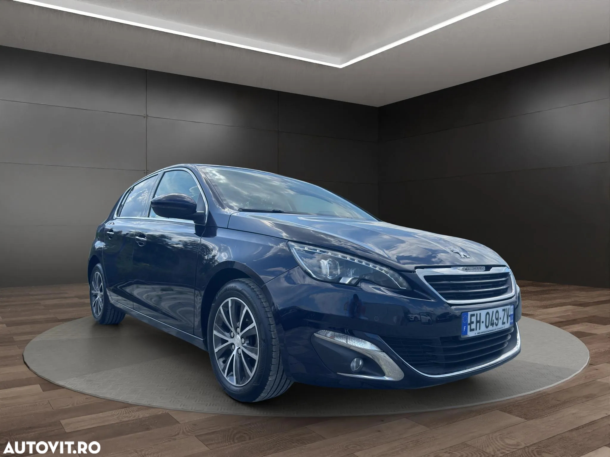 Peugeot 308 1.2 L PureTech Turbo Allure Aut. - 3