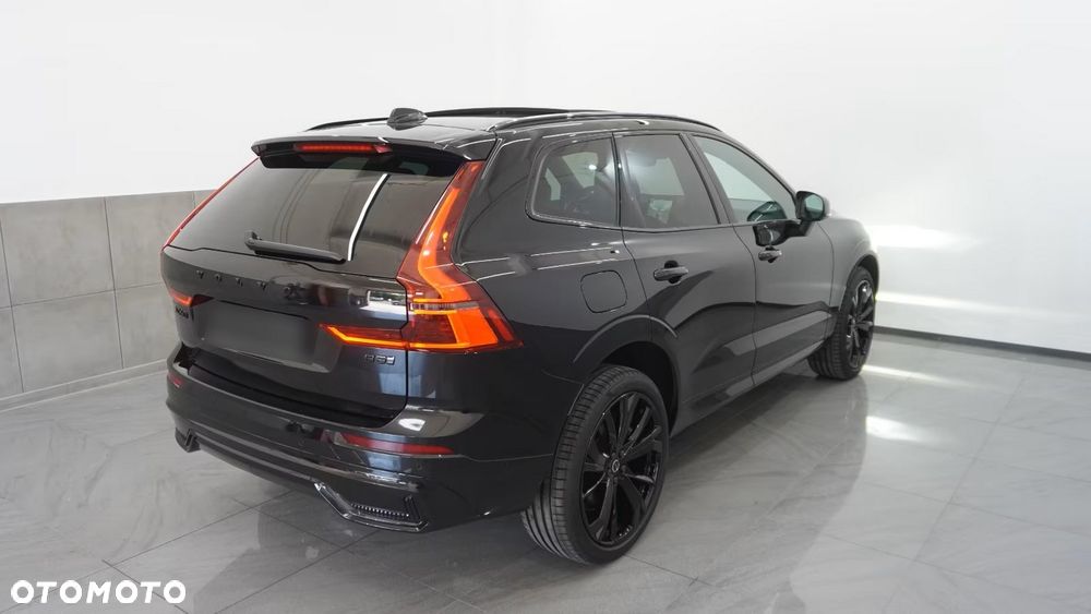 Volvo XC 60 B5 B AWD Ultra Black Edition - 3