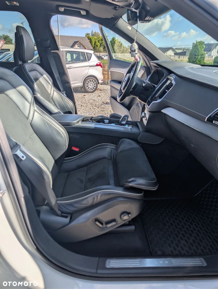 Volvo XC 90 D5 AWD R-Design 7os - 37