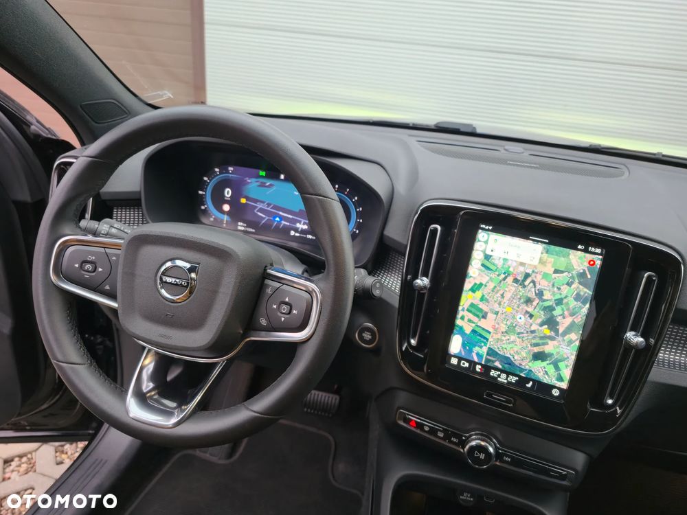 Volvo XC 40 B3 B DKG Plus Black Edition - 7