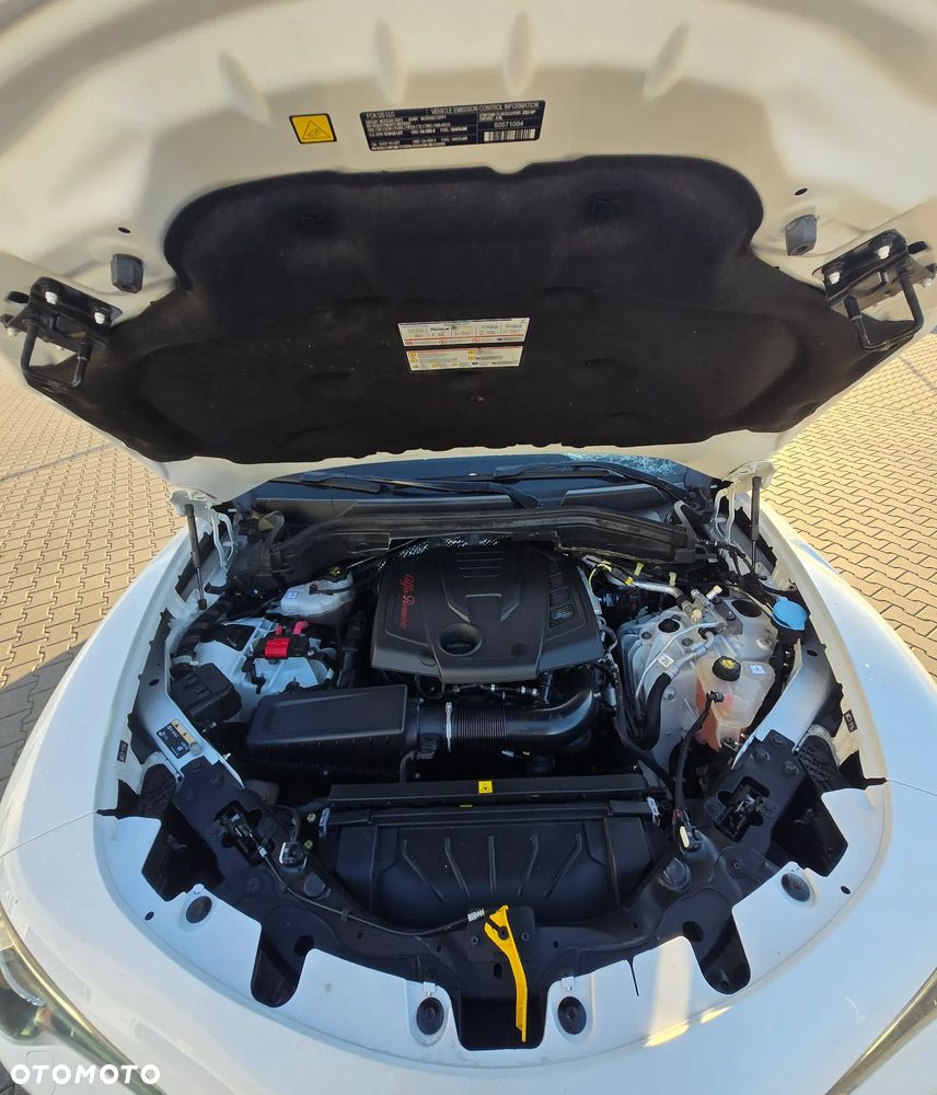 Alfa Romeo Stelvio 2.0 Turbo 16V AT8-Q4 Ti - 15