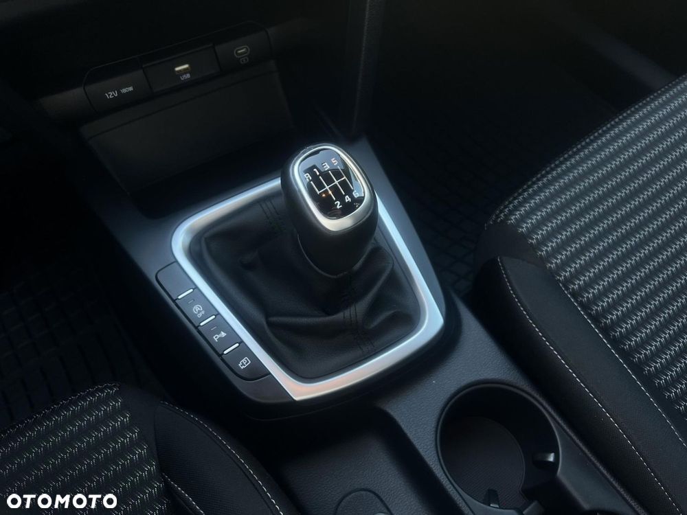 Kia XCeed 1.5 T-GDI M - 16