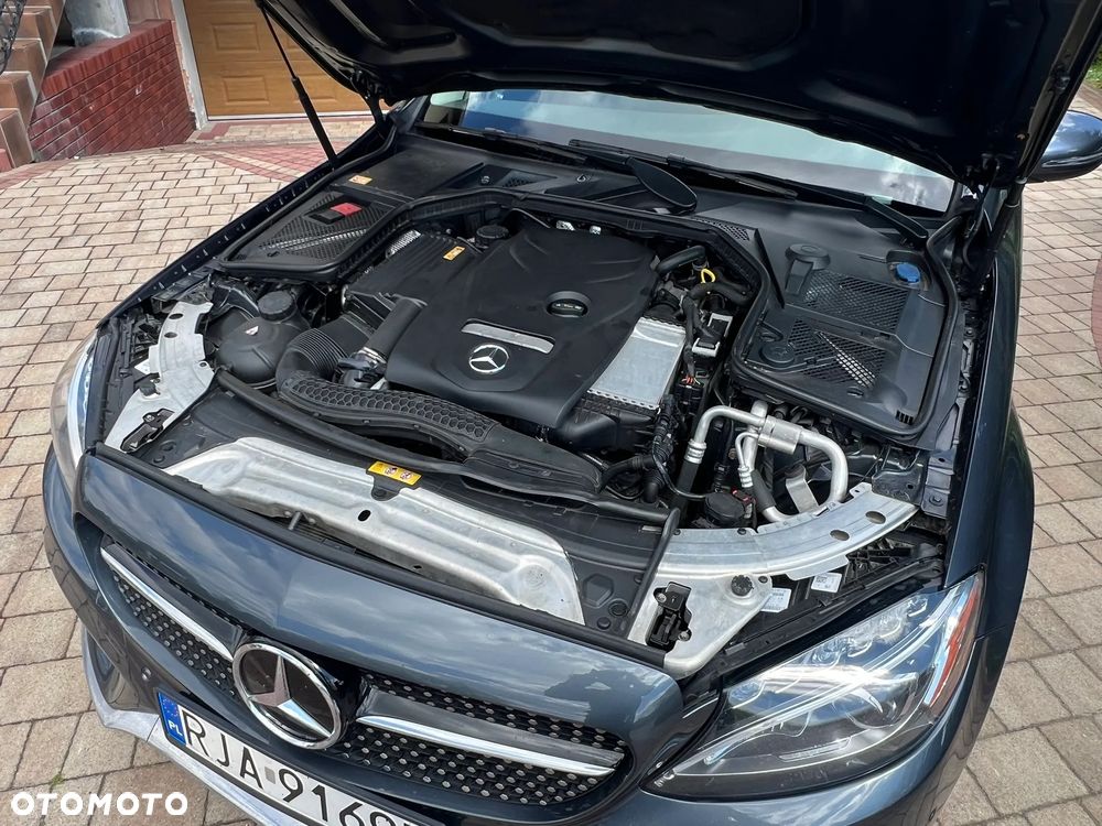 Mercedes-Benz Klasa C 300 7G-TRONIC - 38