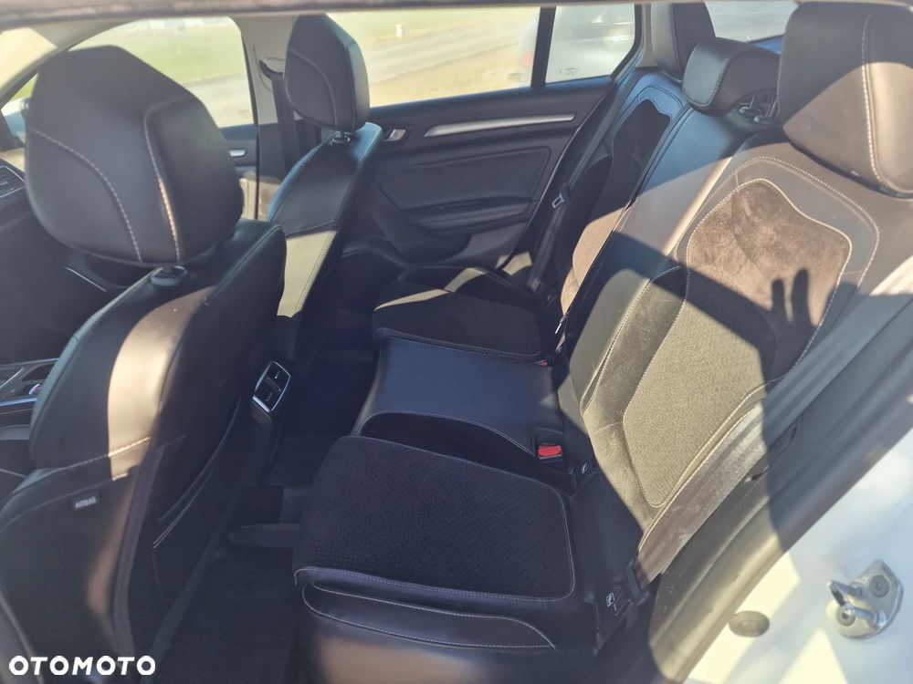 Renault Megane 1.5 dCi Bose EDC - 22