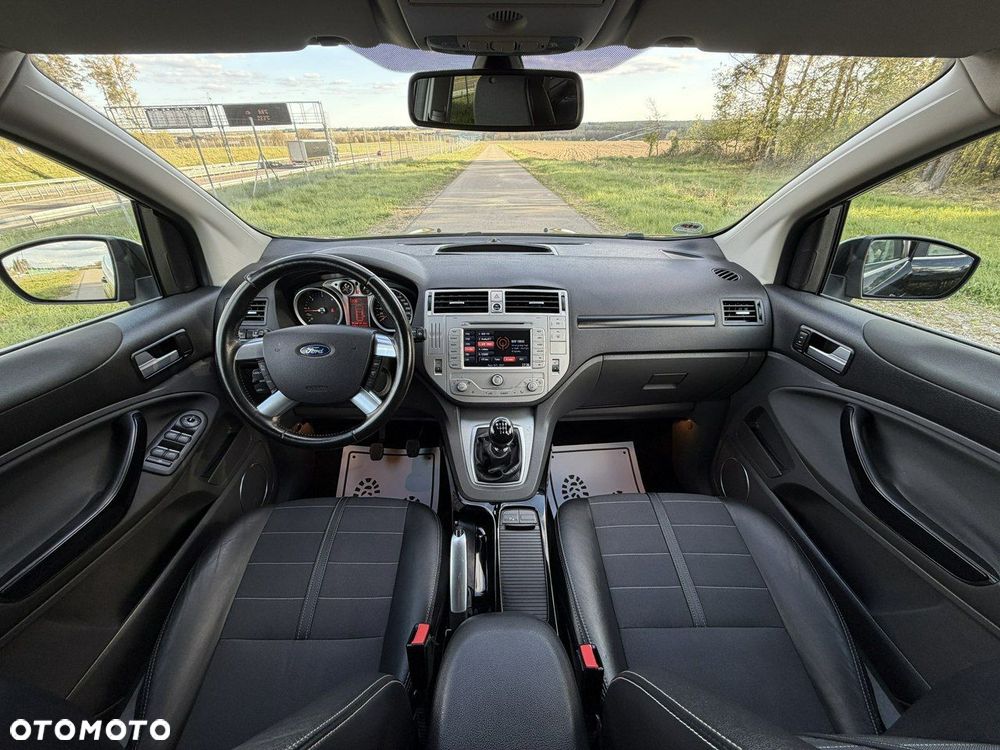 Ford Kuga - 13