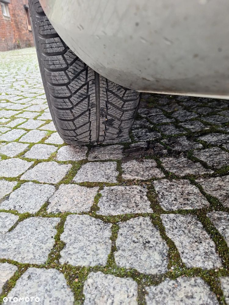 Volkswagen Passat 2.0 TDI BlueMotion Technology Comfortline - 6