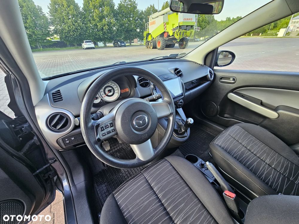 Mazda 2 - 11