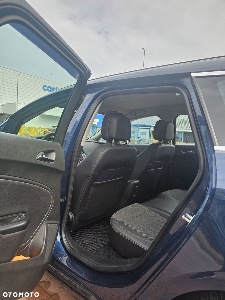 Opel Astra 1.4 Turbo - 8
