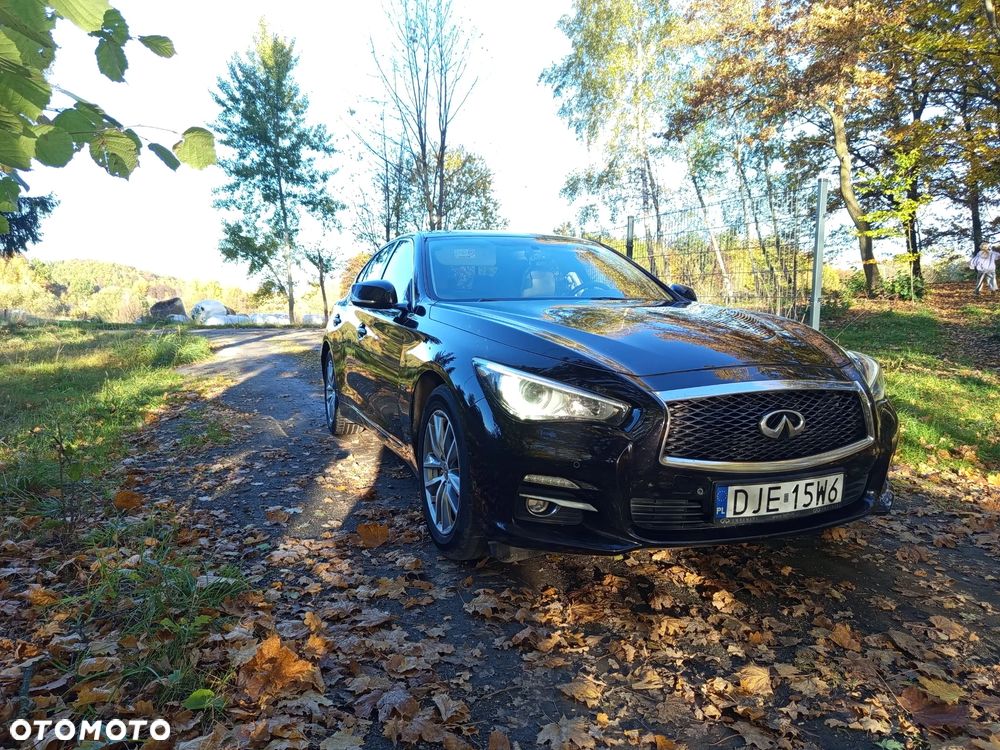 Infiniti Q50 2.0t Sport Sound Studio by Bose - 3