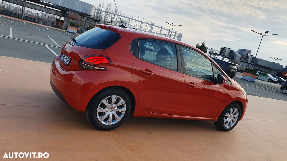 Peugeot 208 1.2 L PureTech Allure - 30