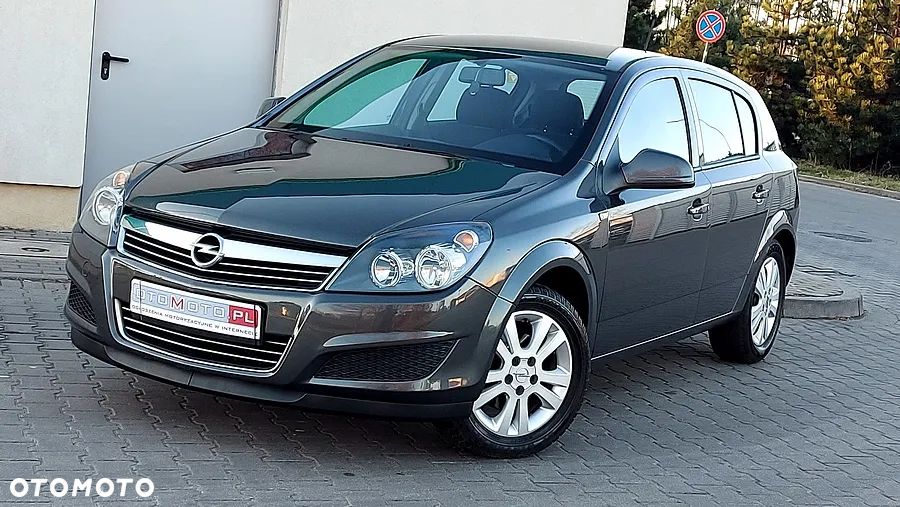 Opel Astra 1.6 Innovation - 1