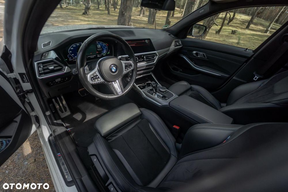 BMW Seria 3 320d xDrive M Sport Shadow sport - 20