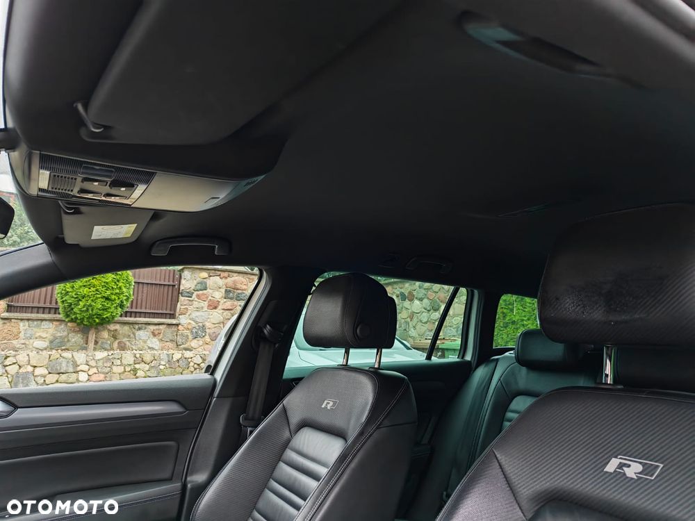 Volkswagen Passat - 27
