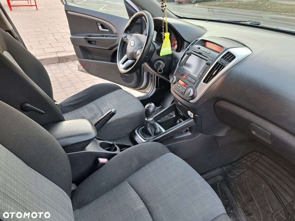 Kia Ceed 1.6 Crdi Comfort + - 20