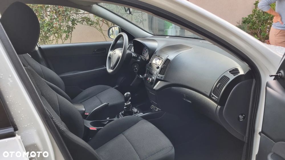 Hyundai i30 1.4 Blue Classic - 9