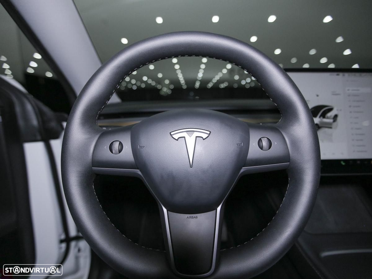 Tesla Model Y Long Range Tração Integral - 14