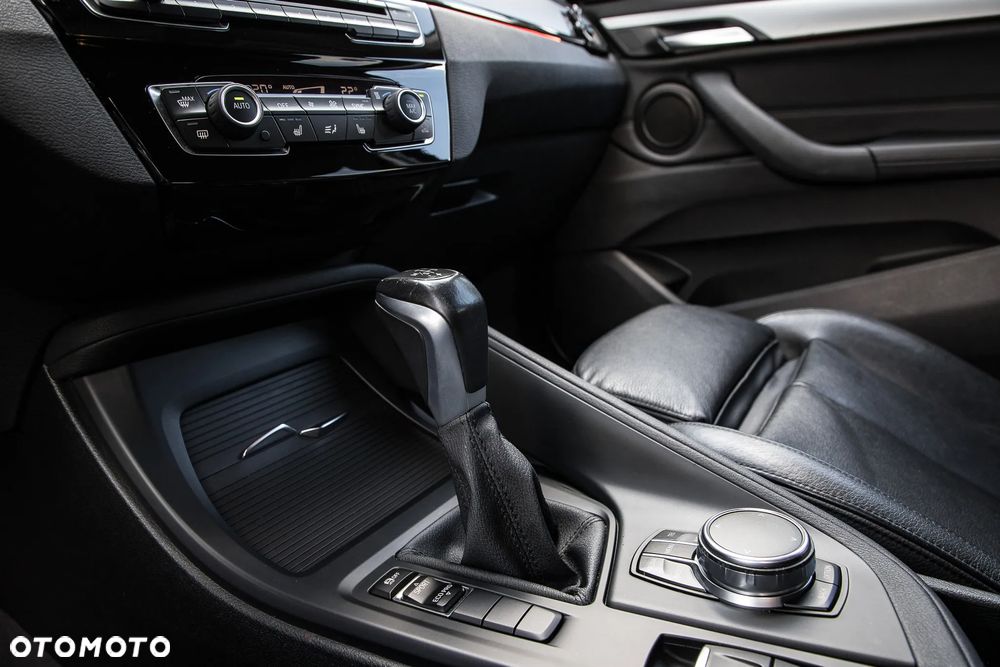 BMW X1 sDrive18d - 22