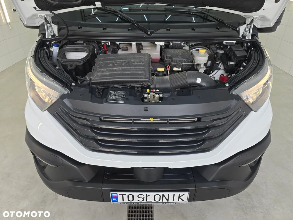 Iveco DAILY 35C16 / 50C16 KONTENER 8PALET WINDA DHOLLANDIA 750Kg 41Tyś km SERWIS ASO IVECO DO OSTATNIEGO Km STAN NOWY NOWY NOWY NA GWARANCJI BOGATA OPCJA WYPOSAŻENIA ASYSTENTY KIEROWCY TEMPOMAT KLIMA KAMERA COFANIA FOTEL KIEROWCY PNEŁMATYCZNY - 39