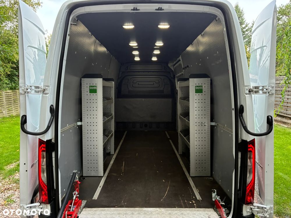Mercedes-Benz Sprinter 317 Maxi Zabudowa Warsztatowa Najazd Składany Pneumatyka 170KM SALON PL Lampy LED Model 2023 - 7