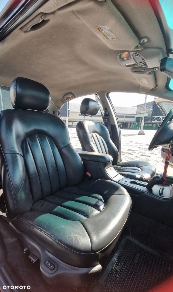 Chrysler 300M - 26