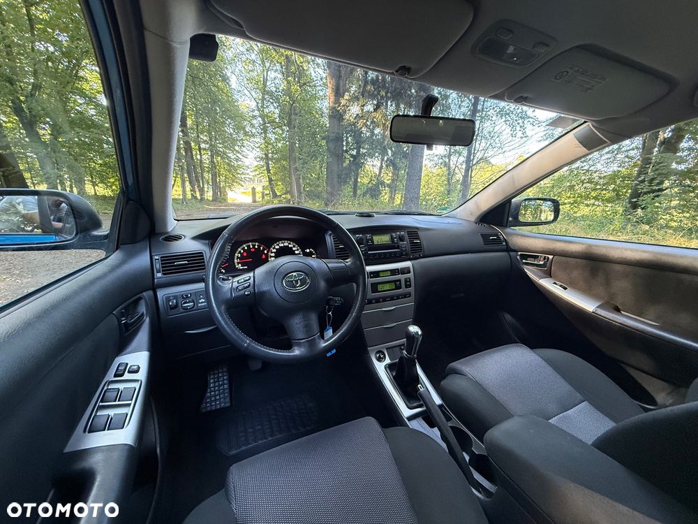Toyota Corolla 1.6 VVT-i Edition S - 9