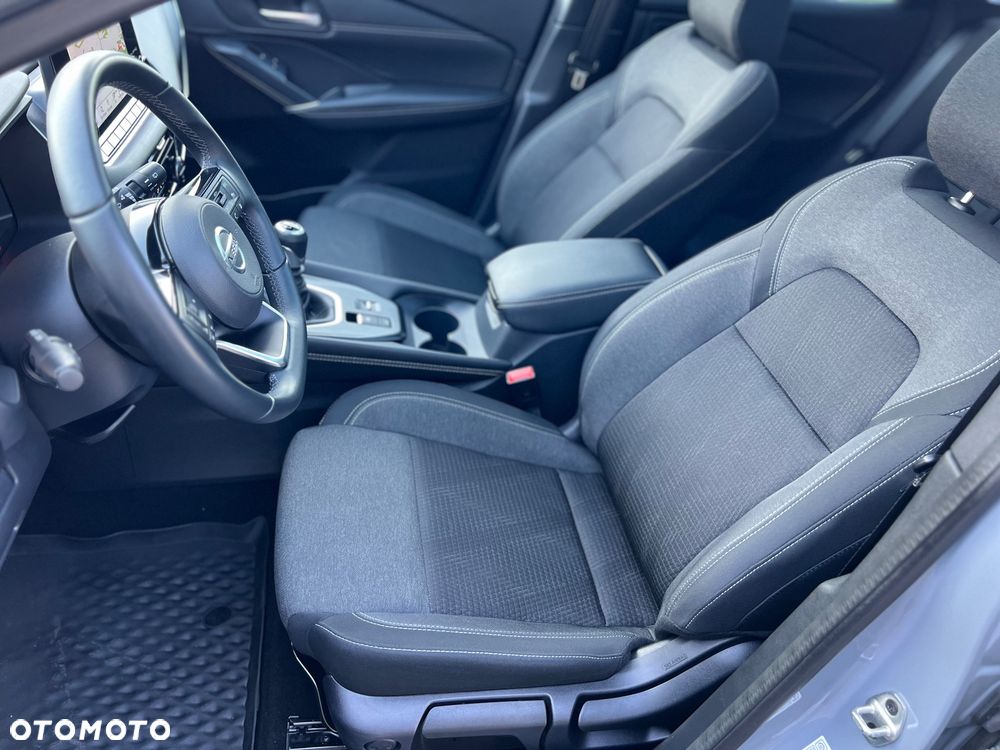 Nissan Qashqai 1.3 DIG-T N-Connecta - 23