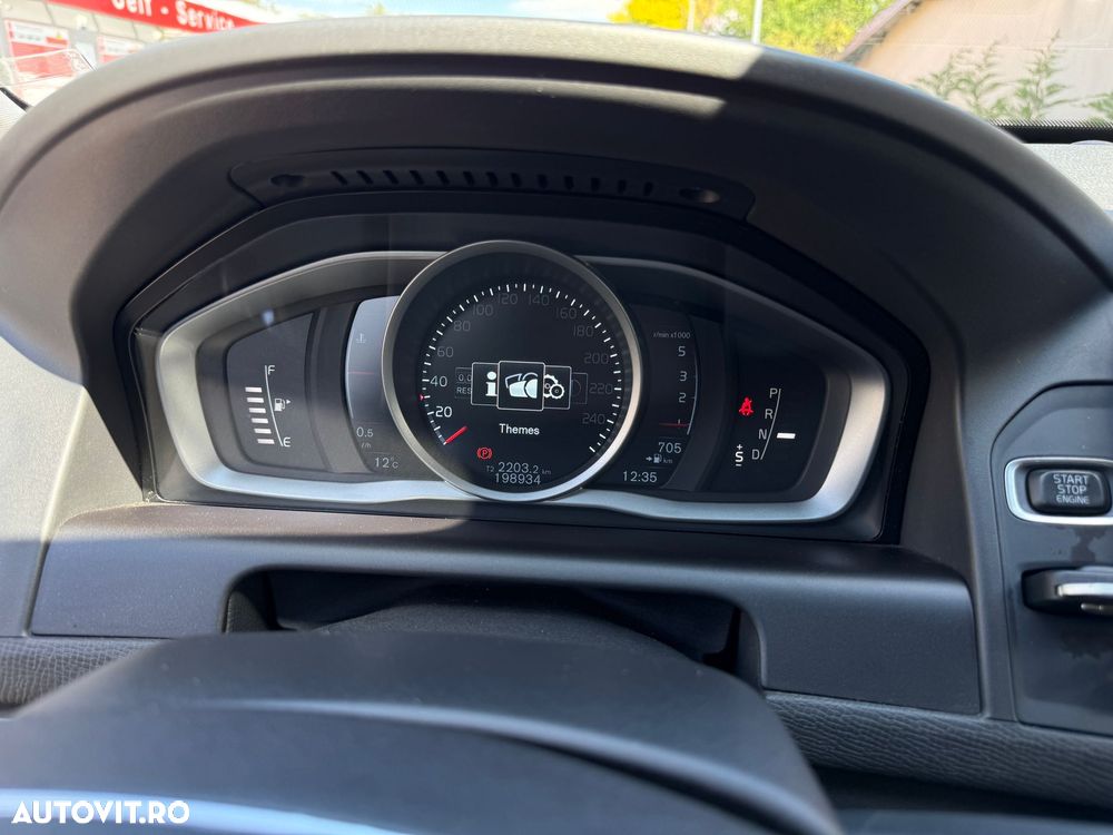 Volvo XC 60 D4 Geartronic Momentum - 14