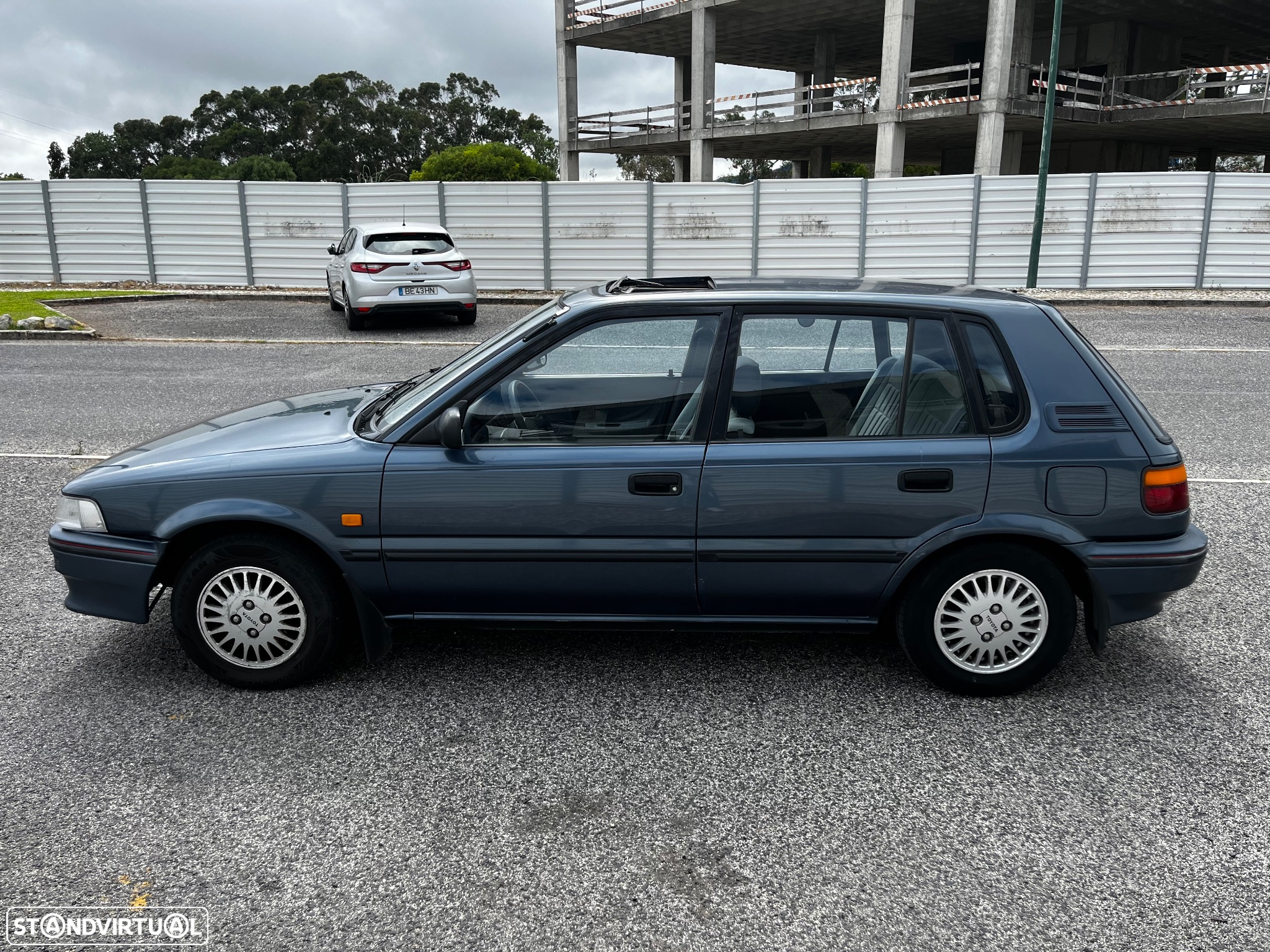 Toyota Corolla Hatchback 1.3 12v - 3