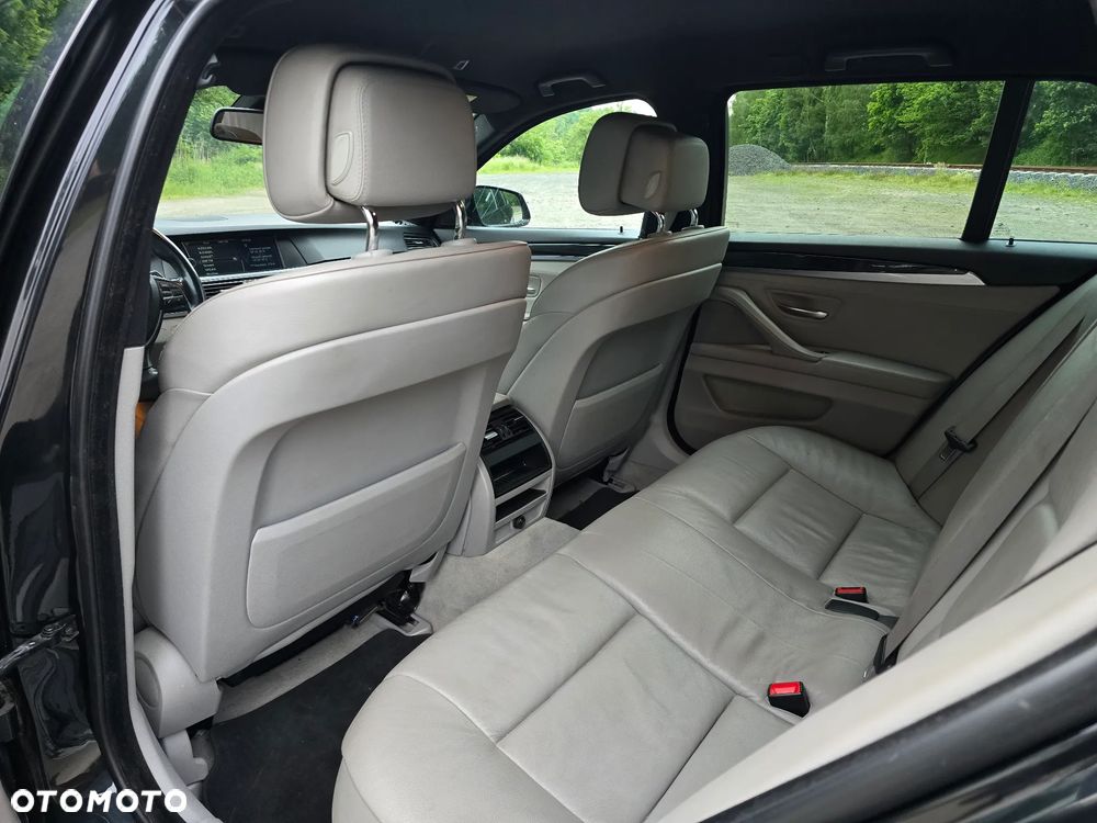 BMW Seria 5 520d - 15