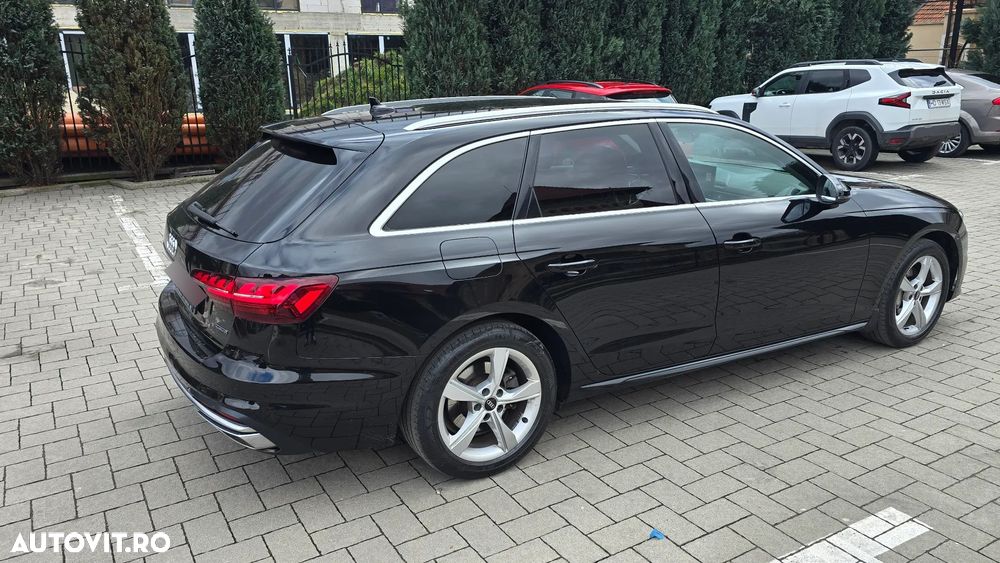 Audi A4 2.0 40 TDI quattro S tronic MHEV Basic - 4