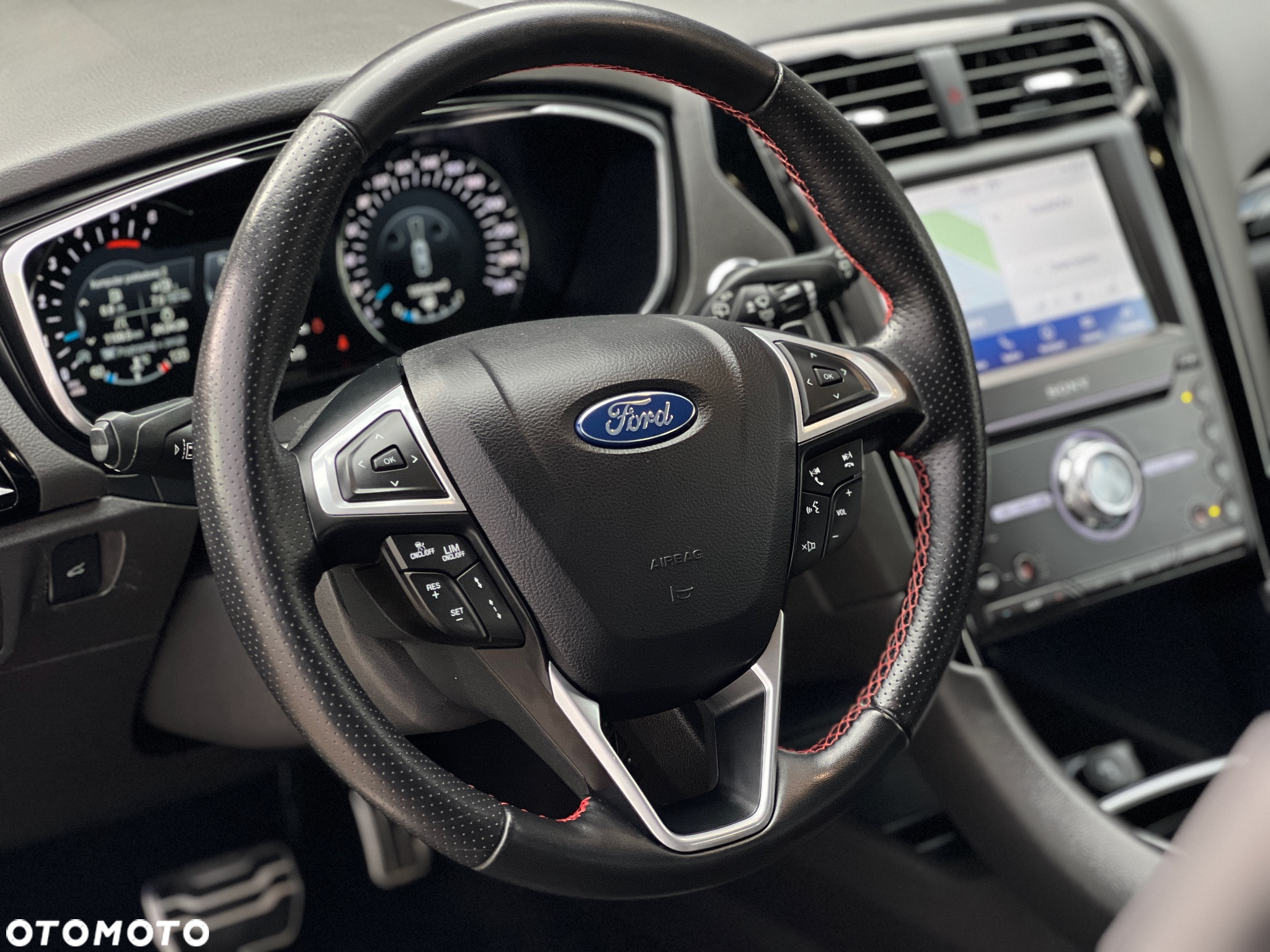 Ford Mondeo 2.0 EcoBlue ST-Line - 23