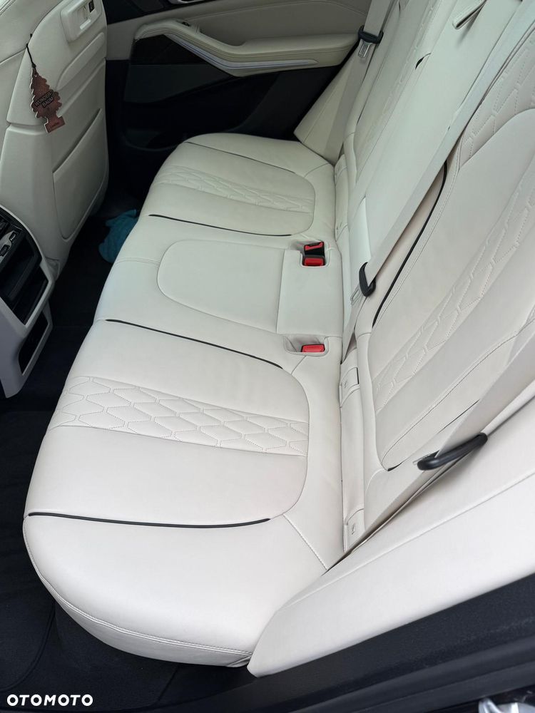 BMW X5 xDrive40d mHEV - 19