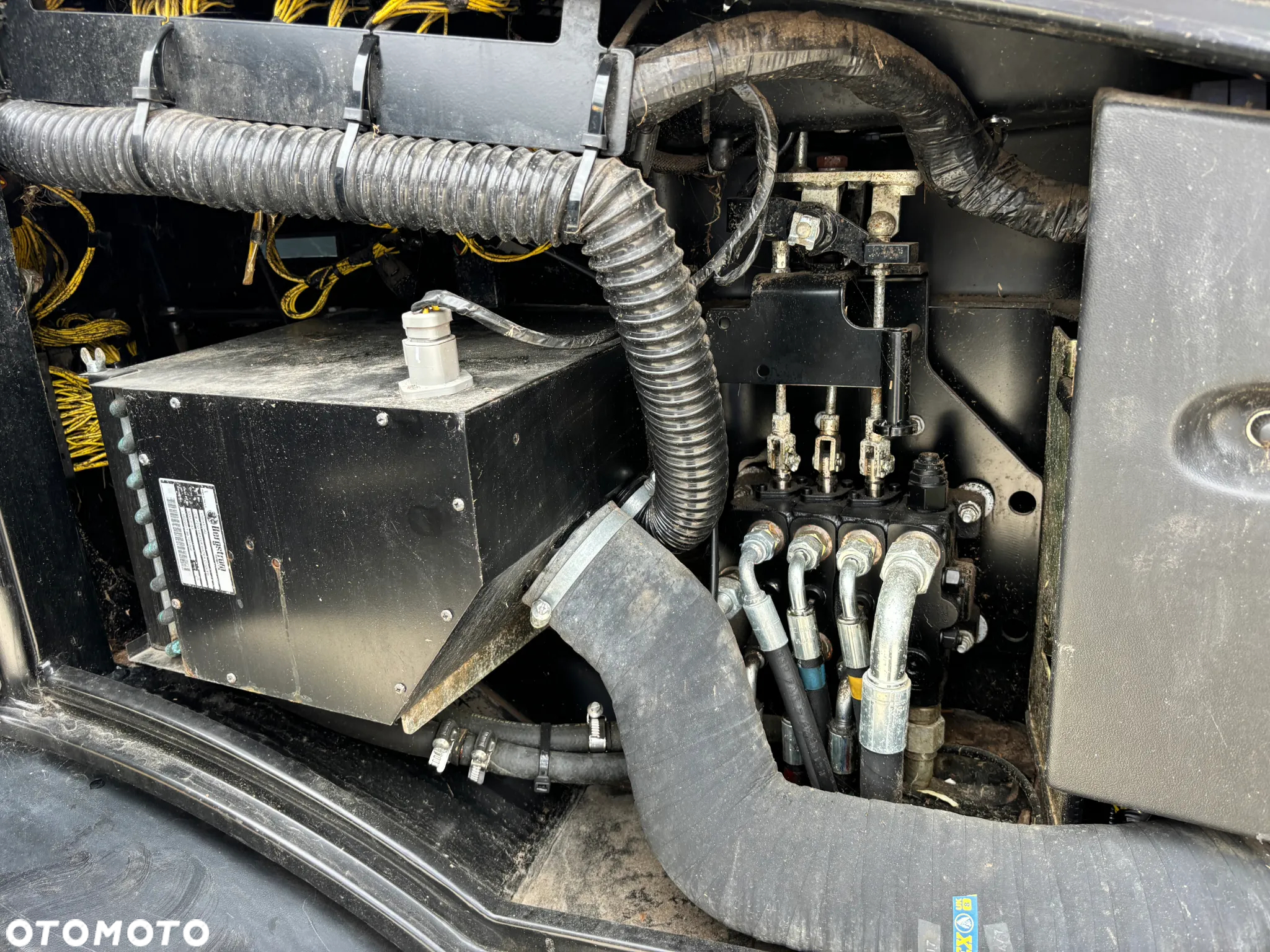 JCB 407 T4 - 8