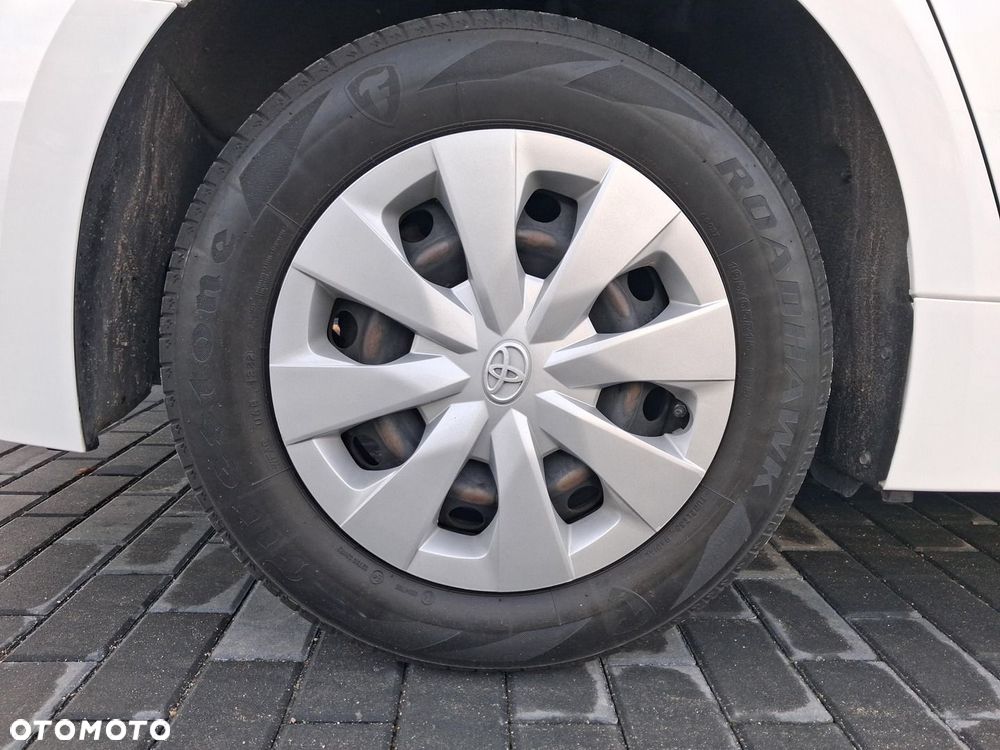 Toyota Corolla 1.8 Hybrid Active - 24