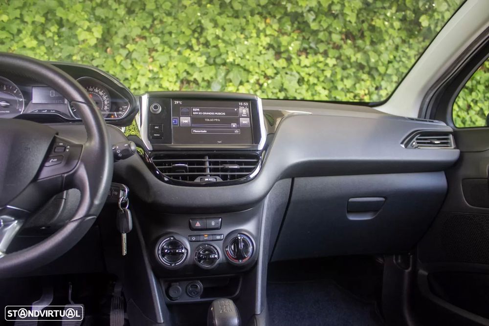 Peugeot 208 1.4 HDi Active - 17
