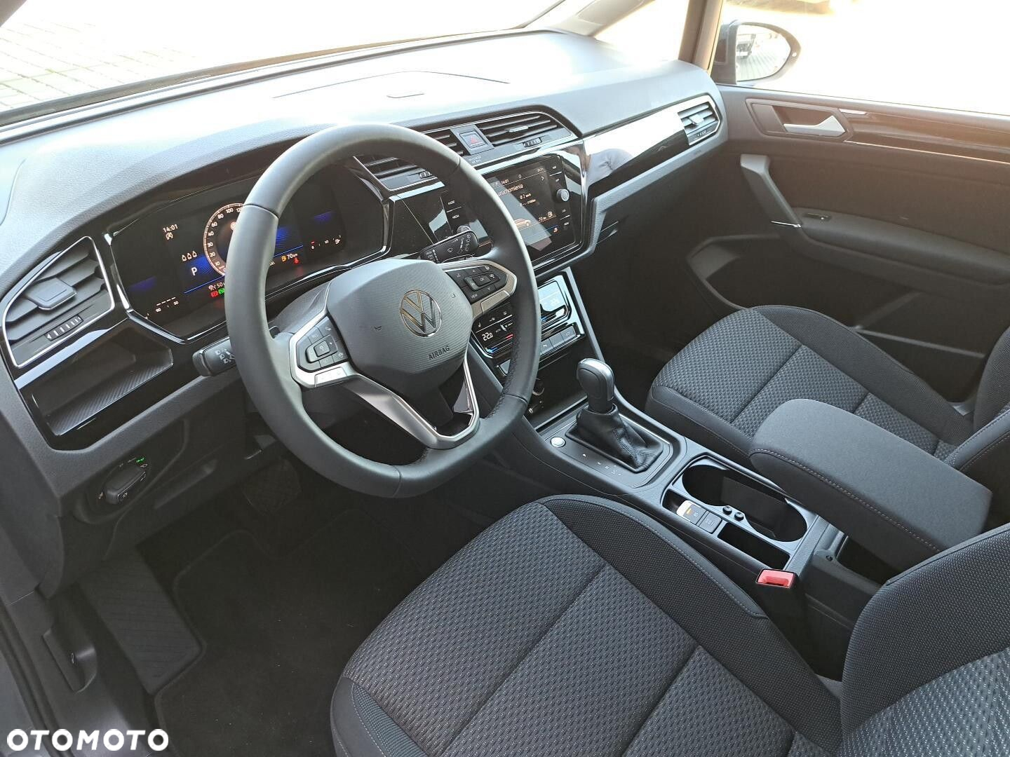 Volkswagen Touran 1.5 TSI EVO Comfortline Plus DSG - 9