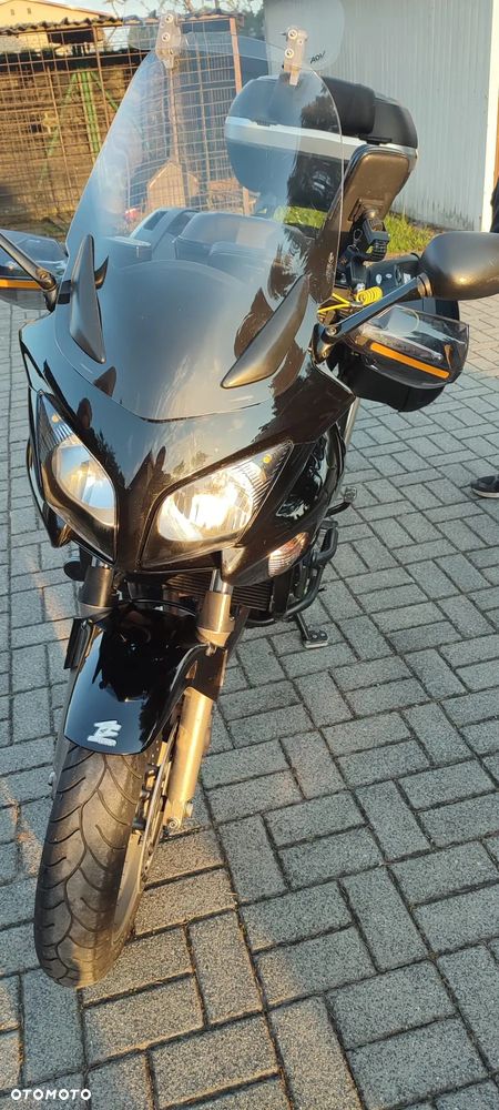 Honda CBF - 2