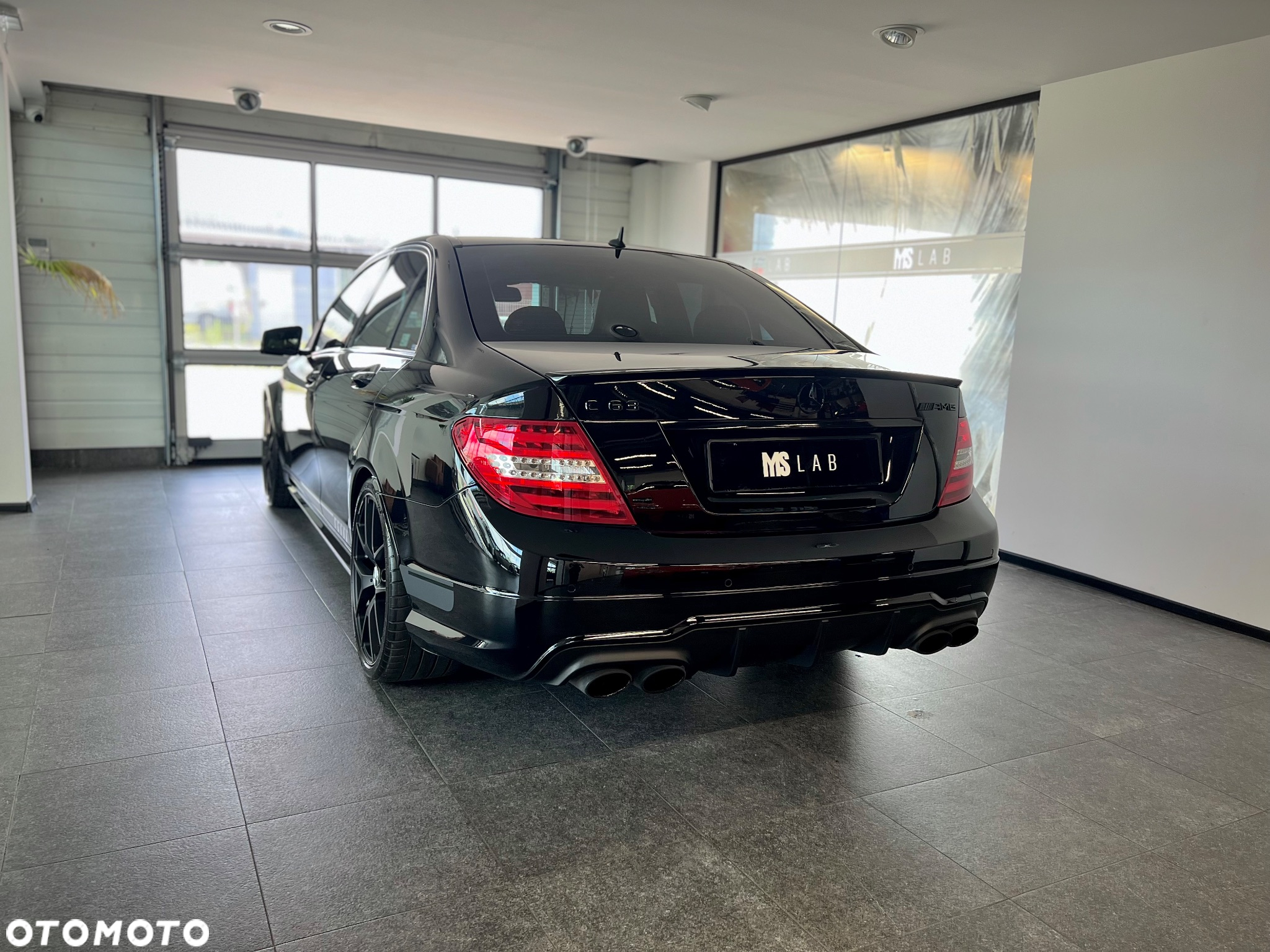 Mercedes-Benz Klasa C 63 AMG T AMG SPEEDSHIFT MCT Edition 507 - 4