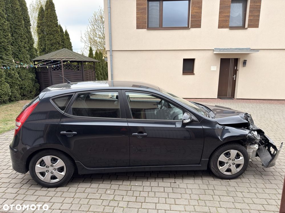 Hyundai i30 i30cw 1.4 Comfort - 23