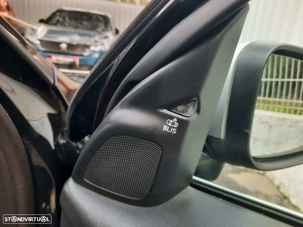 Volvo V60 1.6 D2 Drive R-Design Start/Stop - 43