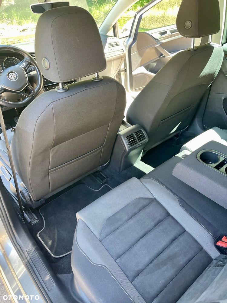 Volkswagen Golf 1.5 TSI BMT Evo Highline - 17