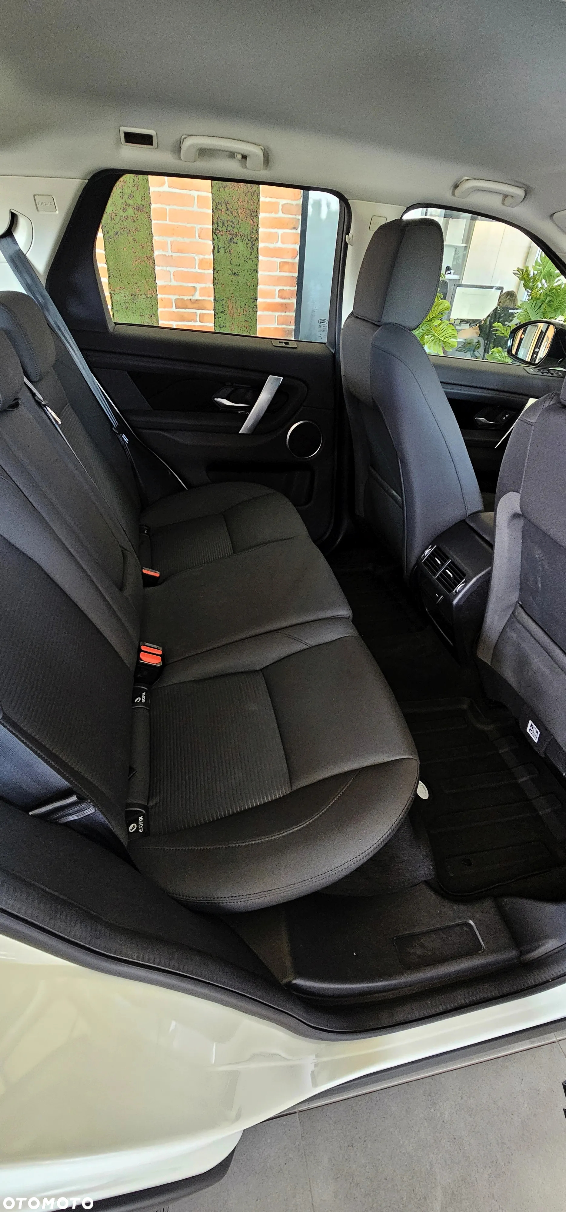 Land Rover Discovery Sport 2.0 D150 R-Dynamic S - 13