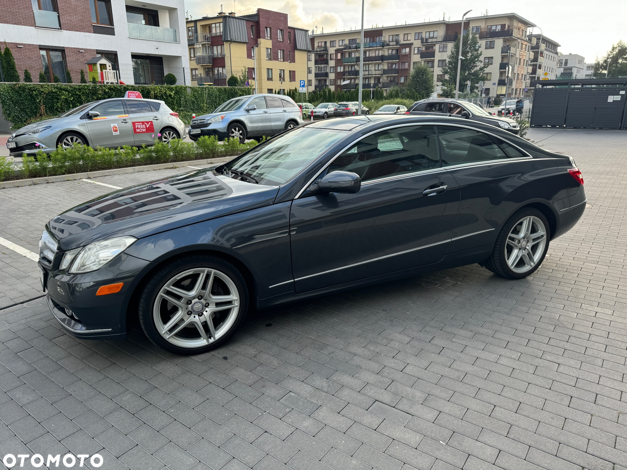 Mercedes-Benz Klasa E 350 Coupe 7G-TRONIC - 2