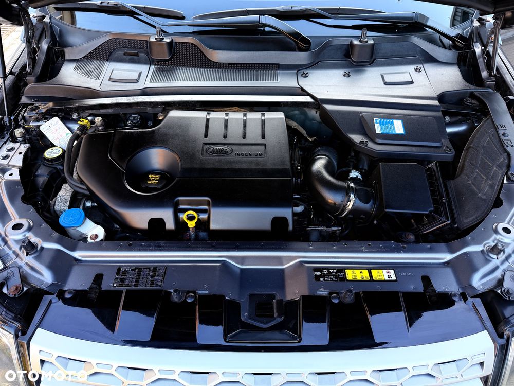 Land Rover Discovery Sport D180 HSE - 28