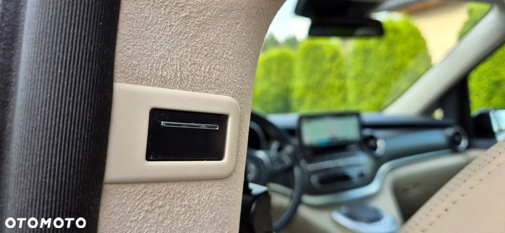 Mercedes-Benz Klasa V 300 d 4-Matic Exclusive 9G-Tronic (d³ugi) - 26